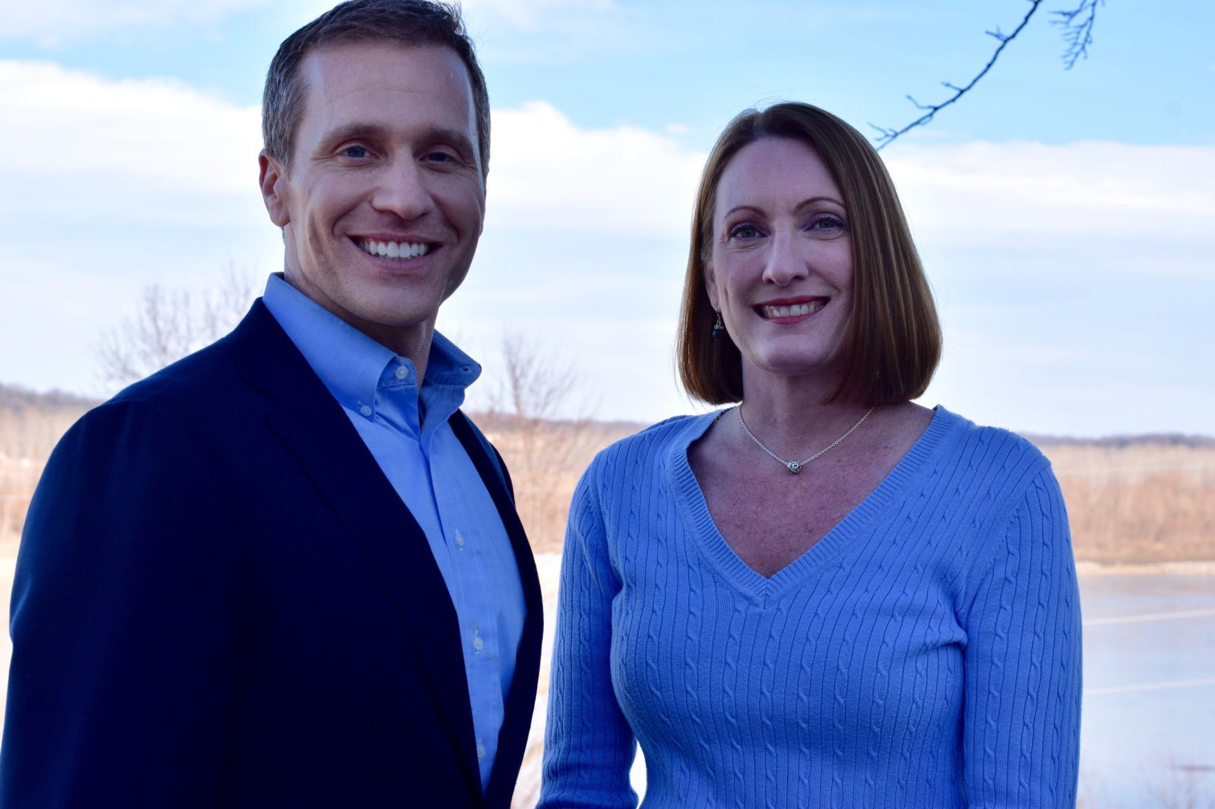 Greitens, Comer